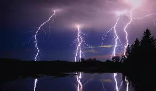 仟億達831999教您預(yù)防：夏季雷電多發(fā)，光伏電站防雷措施