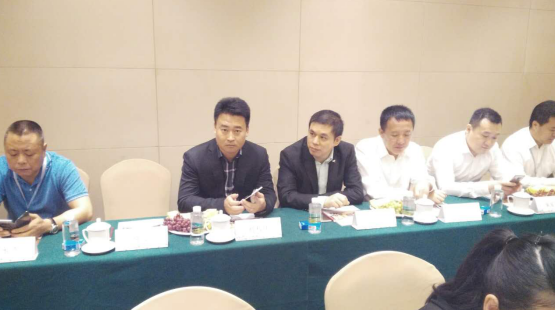 仟億達作為龍商會成員，積投身節(jié)能環(huán)保能源事業(yè)，利用生物質多聯(lián)產、碳交易等業(yè)務為龍江做貢獻，助力龍江經濟發(fā)展。